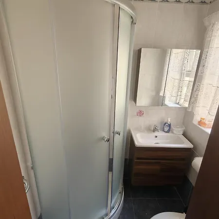 Modern 2-Bedroom Flat In Rabat With Ac, Wi-Fi & Study *