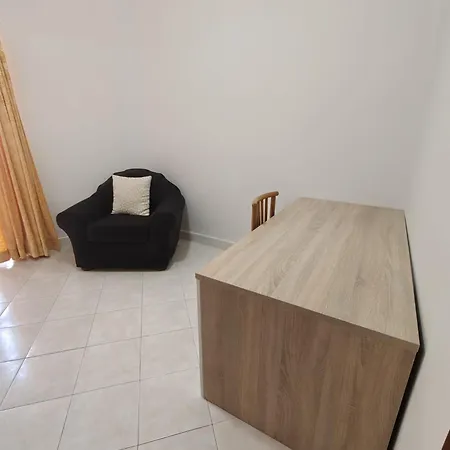 Modern 2-Bedroom Flat In Rabat With Ac, Wi-Fi & Study Apartamento
