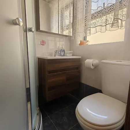 Apartamento Modern 2-Bedroom Flat In Rabat With Ac, Wi-Fi & Study Rabat