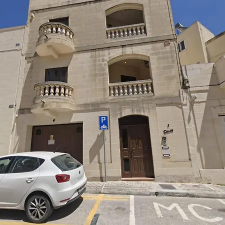 Modern 2-Bedroom Flat In Rabat With Ac, Wi-Fi & Study