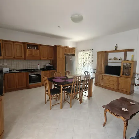 Modern 2-Bedroom Flat In Rabat With Ac, Wi-Fi & Study * Rabat